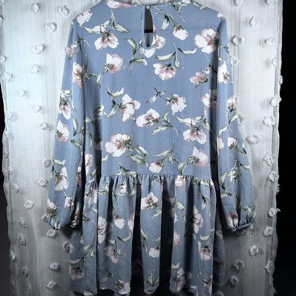Women’s Floral Long Sleeve Dress Size Large - Picture 9 of 11